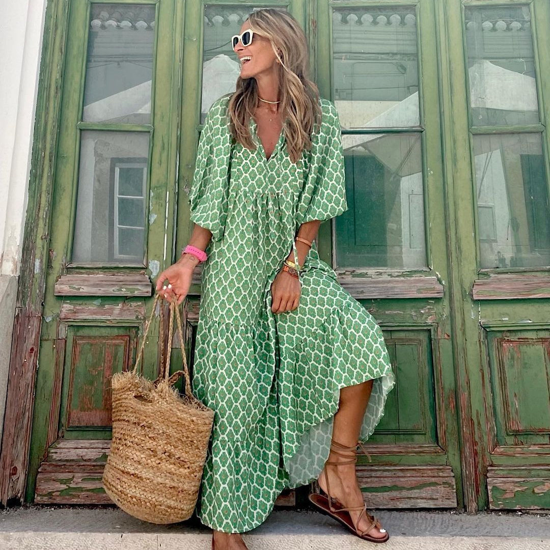 Summer women’s vintage printed bohemian dress with V-neck and loose maxi fit