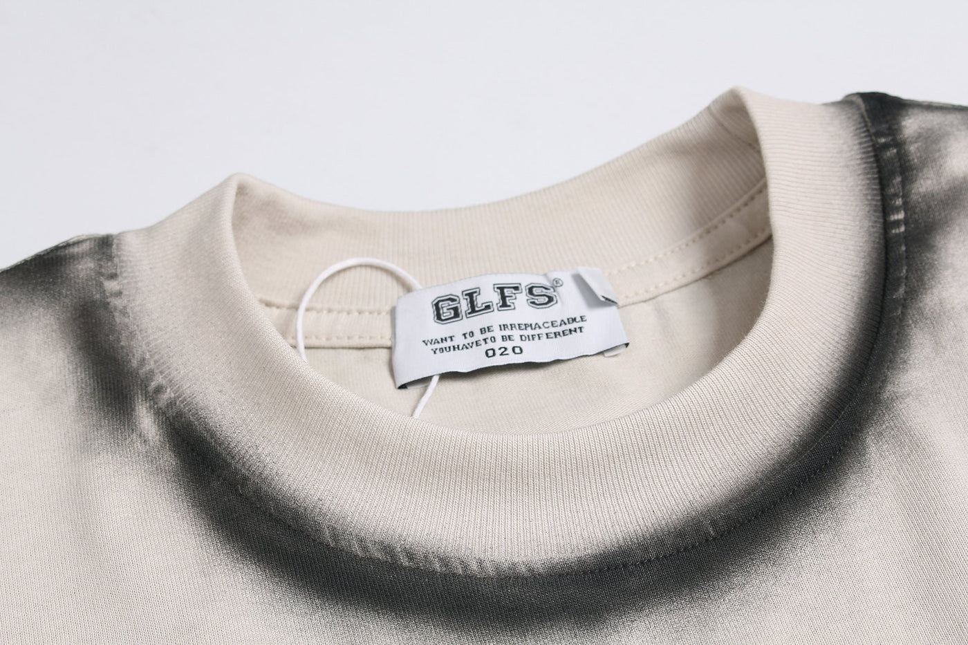 Oversized skull graphic streetwear tee in black or apricot