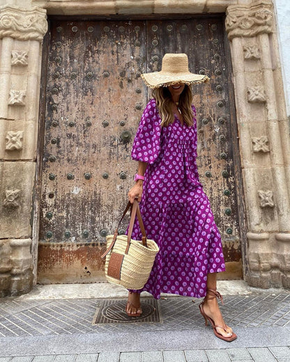 Summer women’s vintage printed bohemian dress with V-neck and loose maxi fit