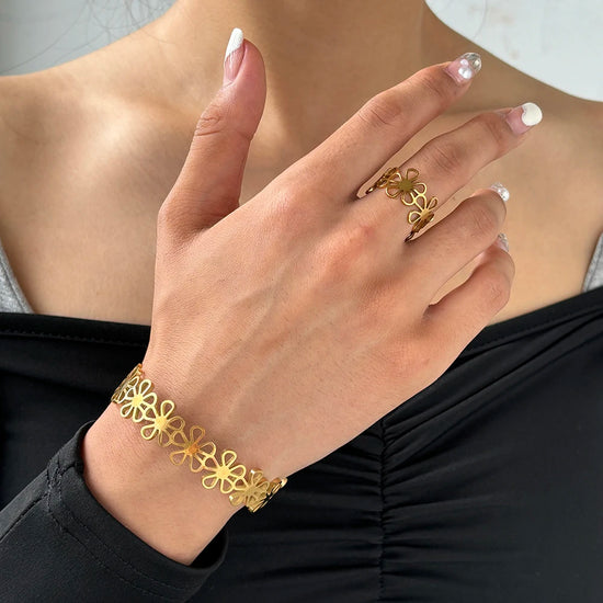 Flower Bracelet & Ring Set