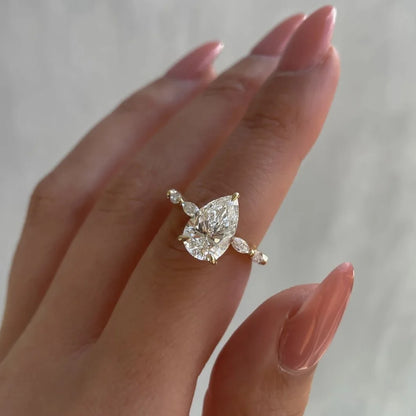 Luxury Zircon Wedding Ring