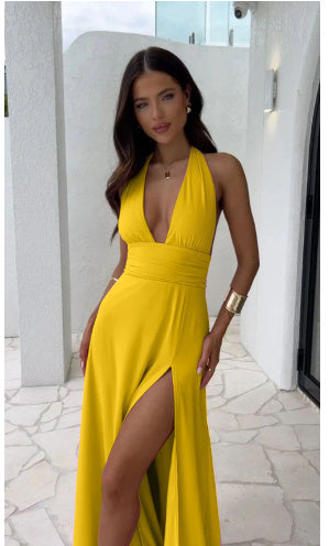 Halterneck V-neck slit dress with backless strappy design for summer wear